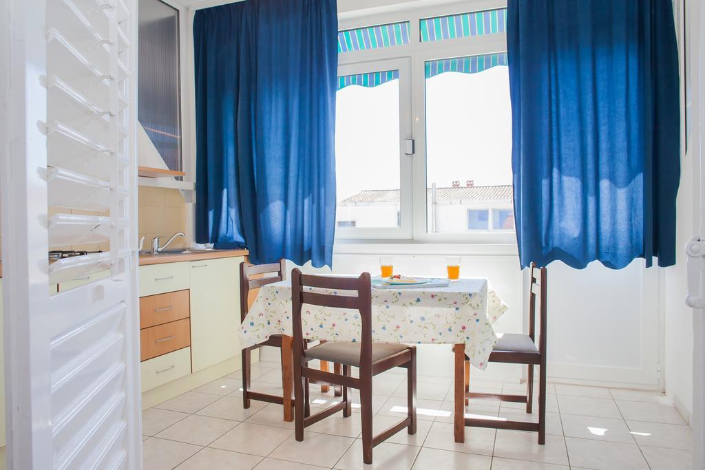 Hana Home - Apartments Tisno Εξωτερικό φωτογραφία